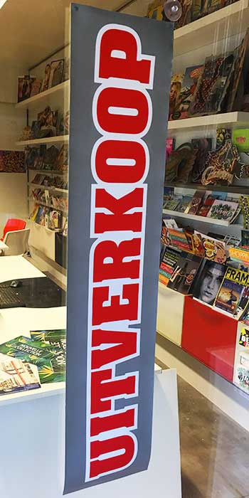 Poster  " TOTALE UITVERKOOP" L30 H83cm