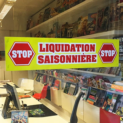 Affiche "STOP - LIQUIDATION SAISONNIERE" L86 H20 cm