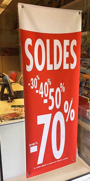 Bâche "SOLDES-70%"L 60 H160 cm avec 4 ventouses à pression