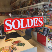 Carton "soldes" L46,5 H12 cm et 4 ventouses