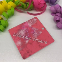 Paquet de 50 étiquettes carton "Joyeux Anniversaire" L84 H84 mm